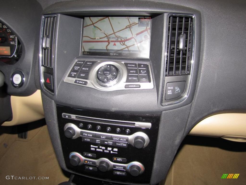 2010 Nissan maxima with navigation #3