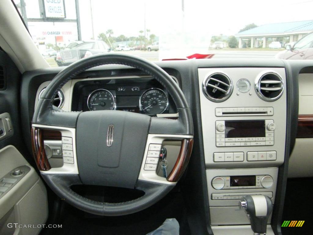 2007 Lincoln MKZ Sedan Light Stone Dashboard Photo #41193058