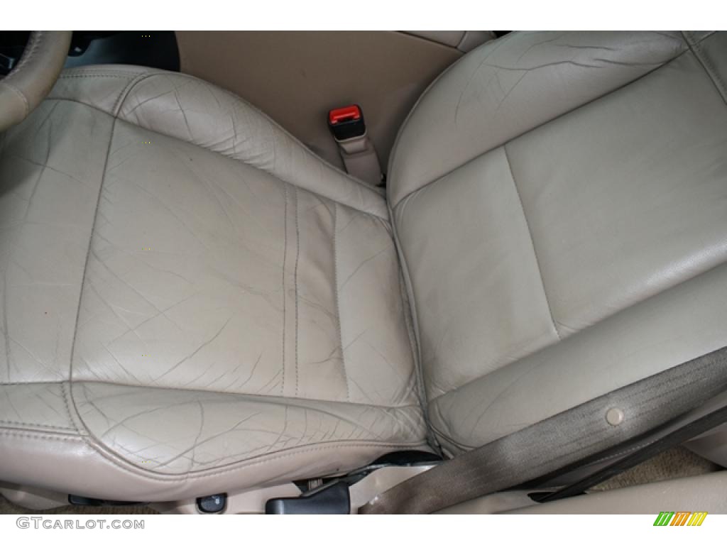 Medium Prairie Tan Interior 2000 Ford Explorer Eddie Bauer 4x4 Photo #41193966