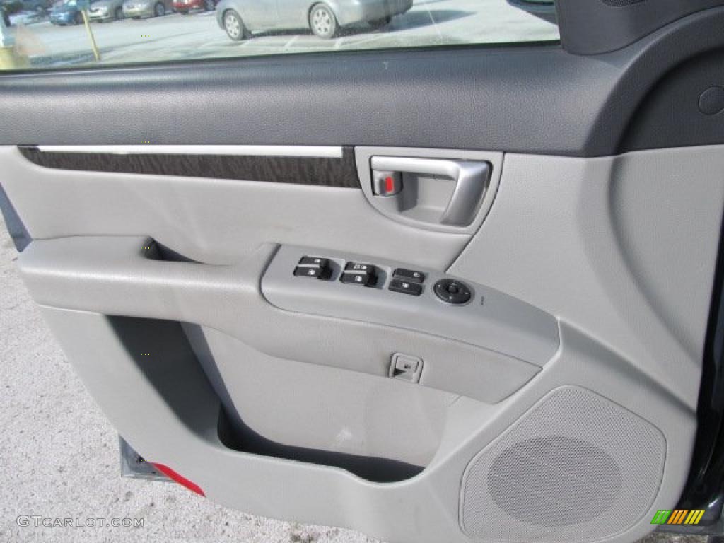 2007 Hyundai Santa Fe Limited 4WD Gray Door Panel Photo #41193974