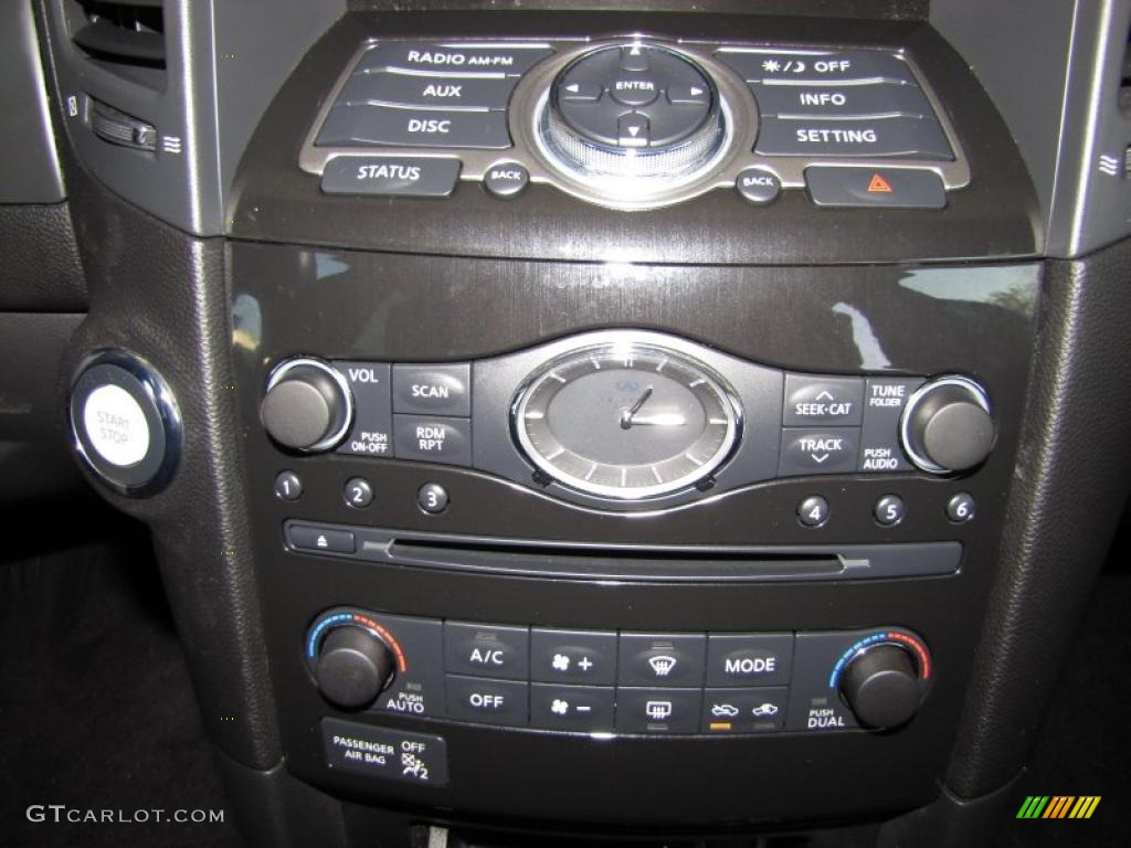 2010 Infiniti FX 35 AWD Controls Photo #41194962
