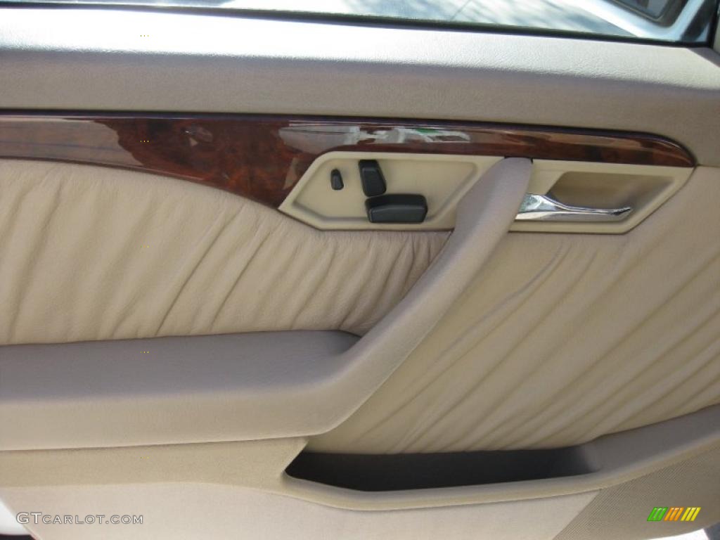 1997 Mercedes-Benz C 280 Sedan Door Panel Photos