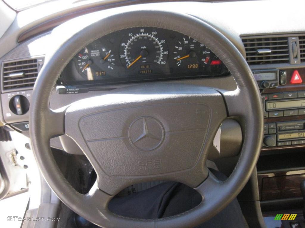 1997 Mercedes-Benz C 280 Sedan Tan Steering Wheel Photo #41198221