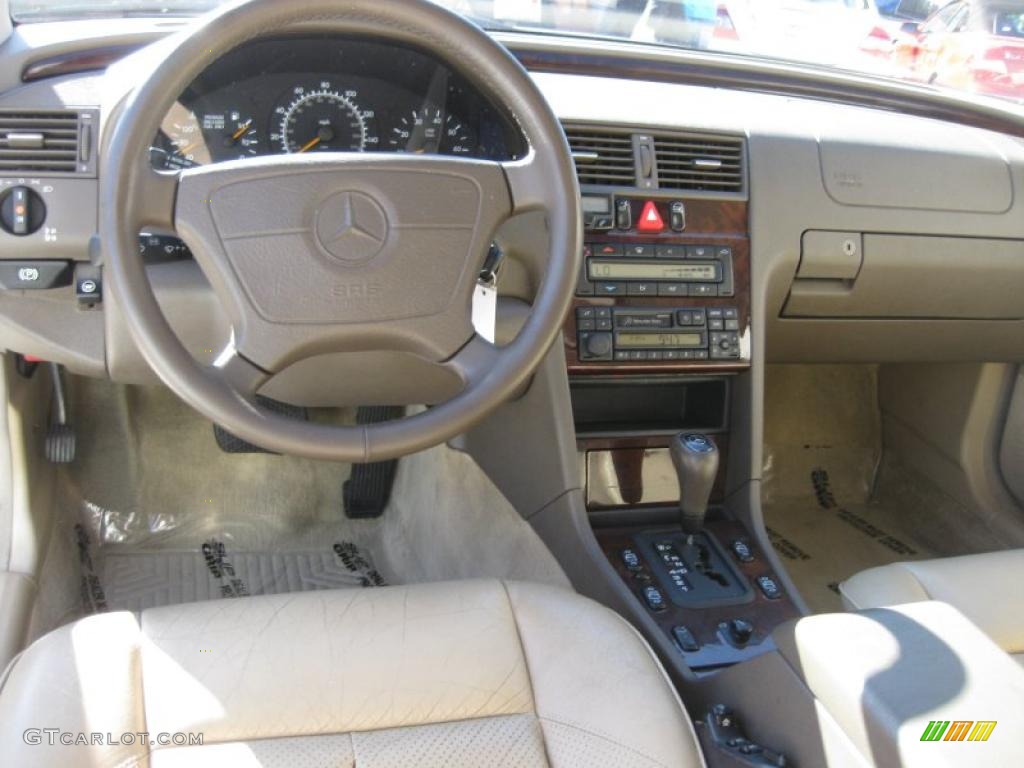 Tan Interior 1997 Mercedes-Benz C 280 Sedan Photo #41198278