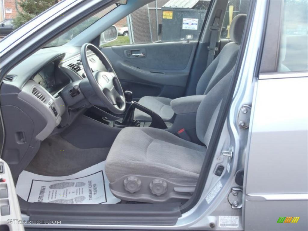 2001 Accord LX Sedan - Satin Silver Metallic / Quartz Gray photo #26