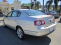 2010 White Gold Metallic Volkswagen Passat Komfort Sedan  photo #3