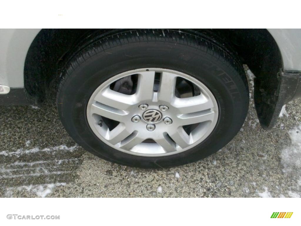 2004 Volkswagen Touareg V8 Wheel Photo #41201822
