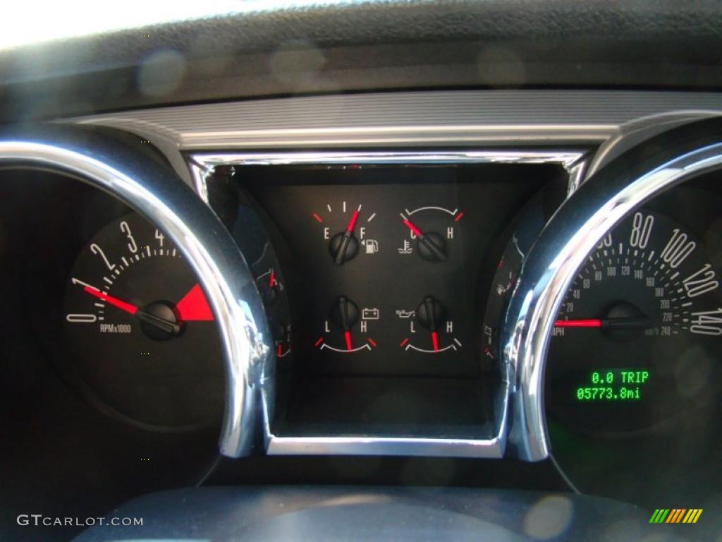 2006 Ford Mustang GT Premium Coupe Gauges Photo #41202714