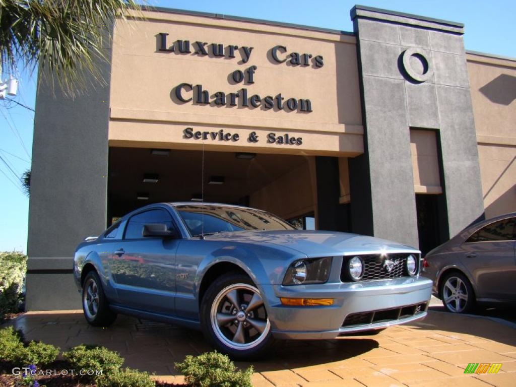 2006 Mustang GT Premium Coupe - Windveil Blue Metallic / Dark Charcoal photo #31