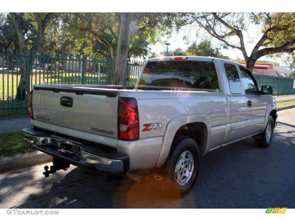 2004 Silverado 1500 Z71 Extended Cab 4x4 - Silver Birch Metallic / Dark Charcoal photo #8