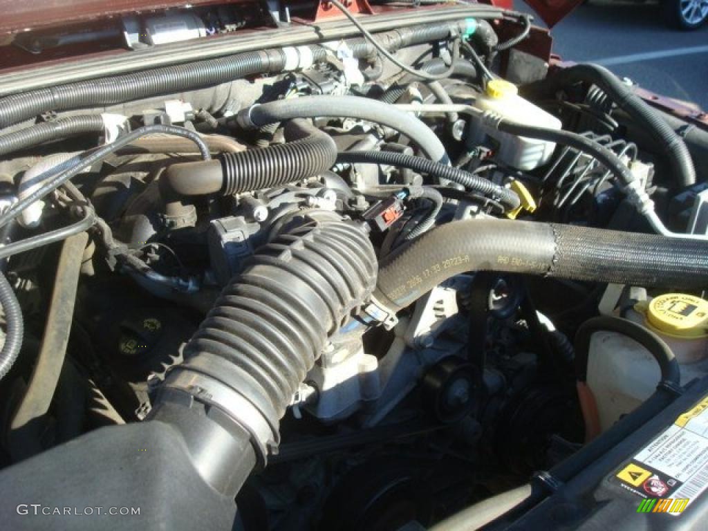 2007 Jeep Wrangler Unlimited Sahara Engine Photos