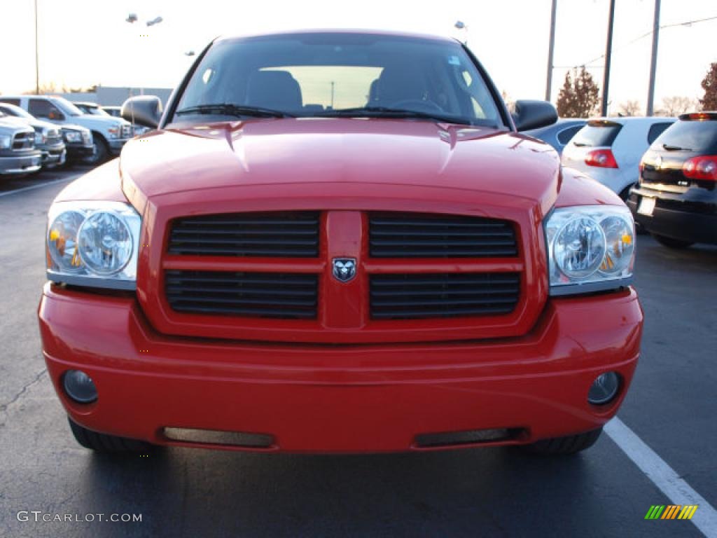 Flame Red 2007 Dodge Dakota SLT Quad Cab 4x4 Exterior Photo #41210191