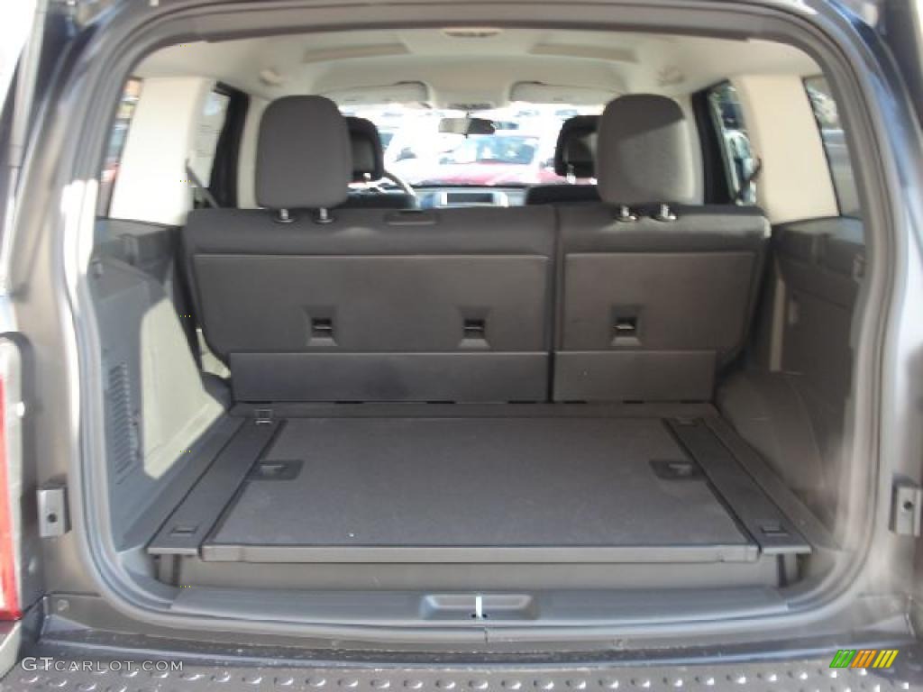 2011 Dodge Nitro Heat 4x4 Trunk Photo #41212411