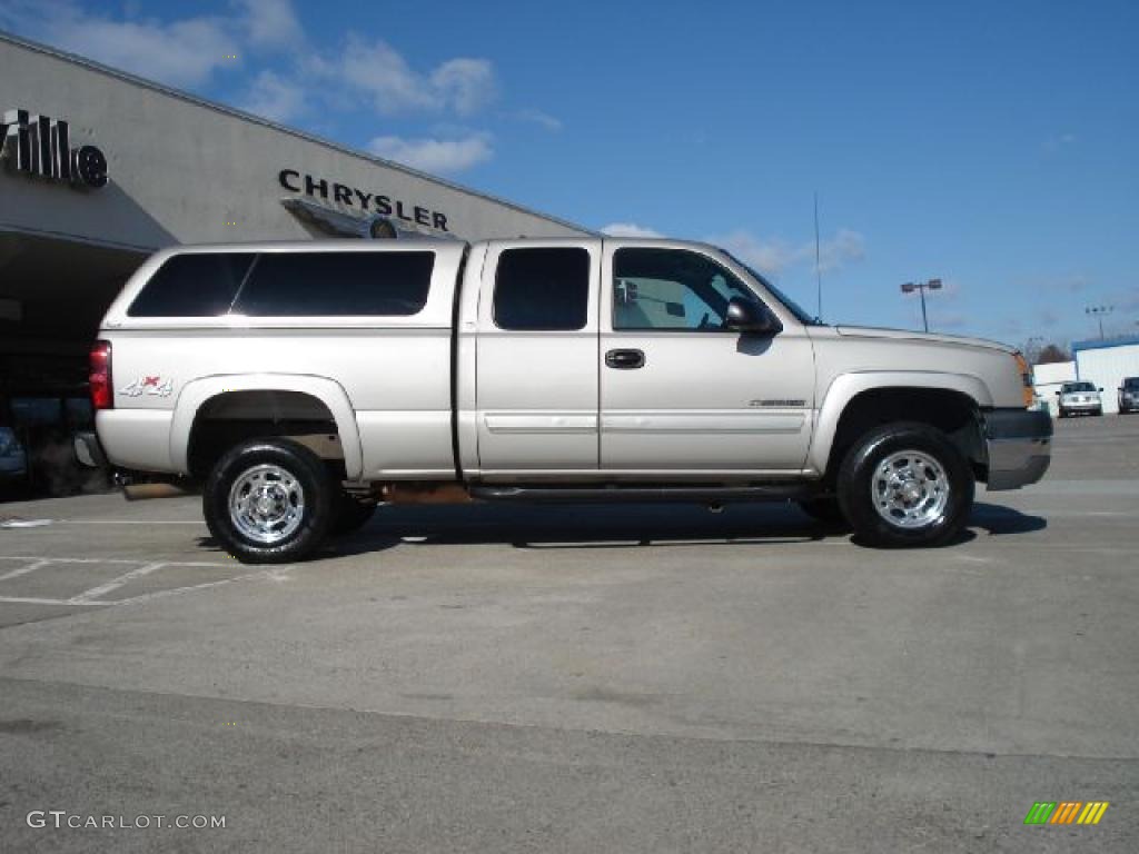 Silver Birch 2004 Chevrolet Silverado 2500HD LS Extended Cab 4x4 Exterior Photo #41212859
