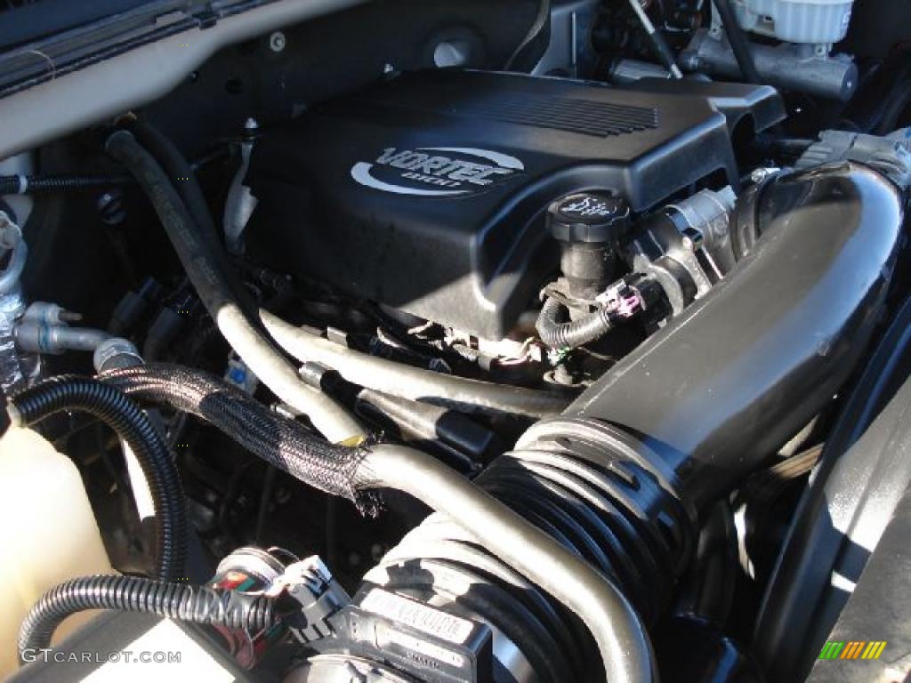 2004 Chevrolet Silverado 2500HD LS Extended Cab 4x4 8.1 Liter OHV 16-Valve Vortec V8 Engine Photo #41213275