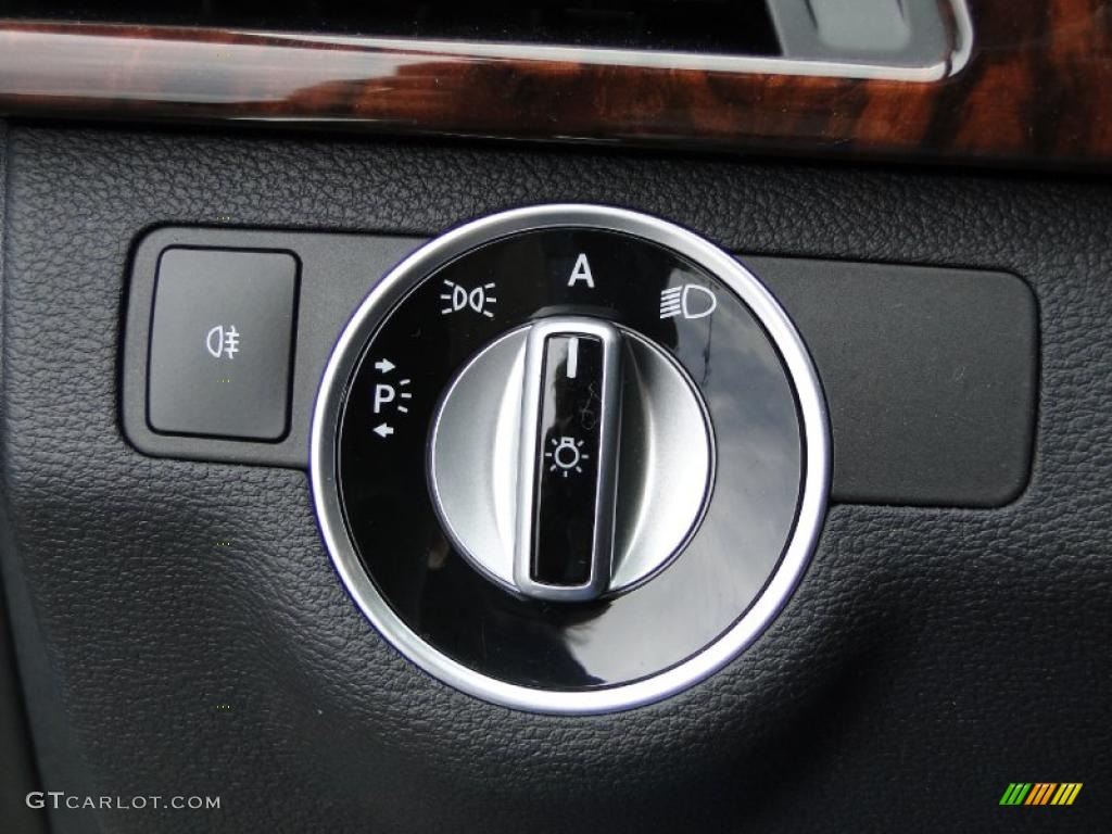 2011 Mercedes-Benz E 350 Sedan Controls Photo #41213523