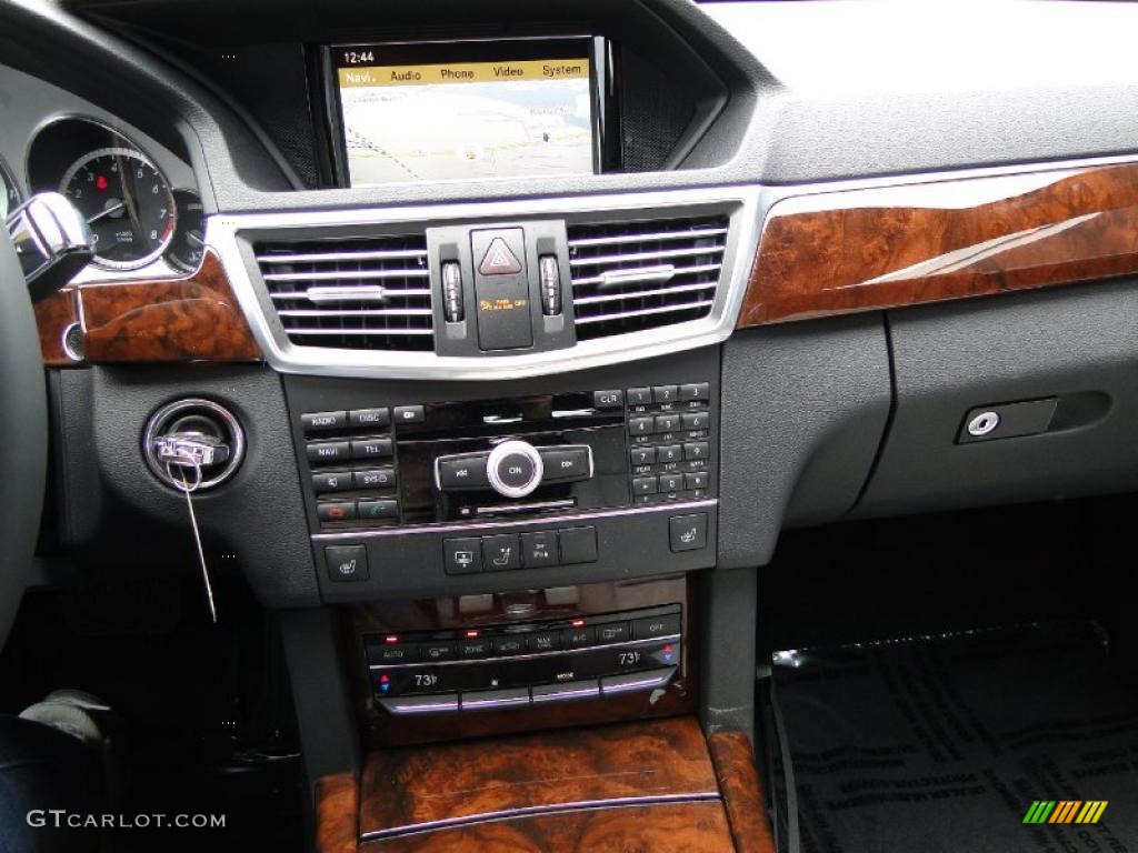 2011 Mercedes-Benz E 350 Sedan Controls Photo #41213615