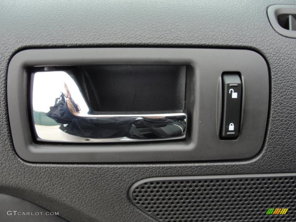 2011 Mustang GT Premium Coupe - Ingot Silver Metallic / Charcoal Black/Cashmere photo #17