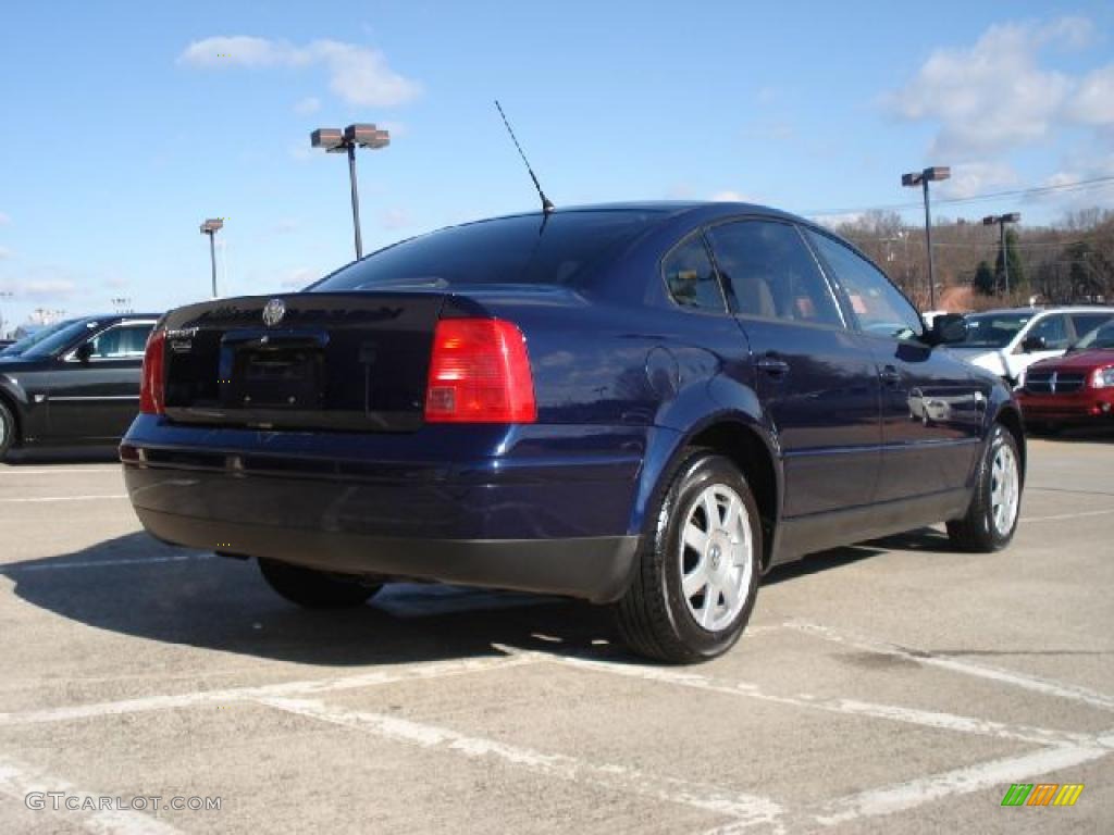 2000 Passat GLS 1.8T Sedan - Indigo Blue Pearl Metallic / Beige photo #3