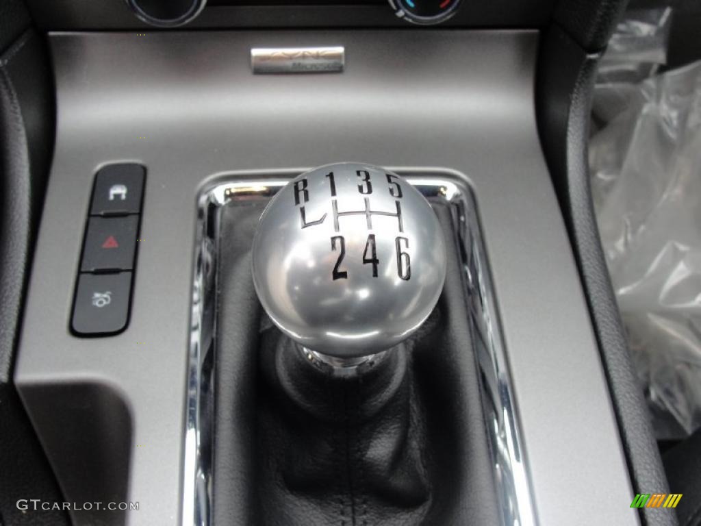2011 Ford Mustang GT Premium Coupe 6 Speed Manual Transmission Photo #41214003