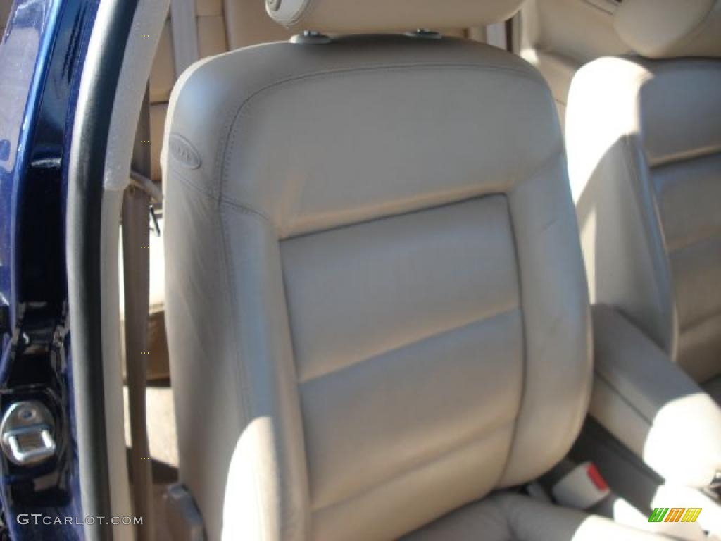 2000 Passat GLS 1.8T Sedan - Indigo Blue Pearl Metallic / Beige photo #16