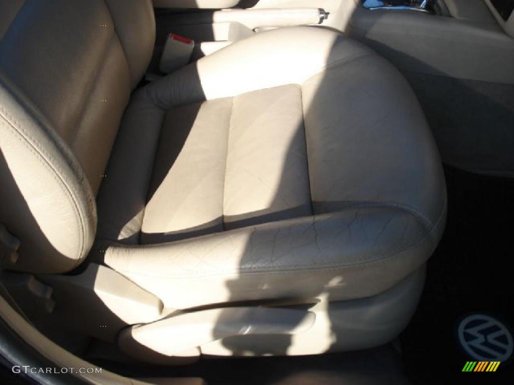 2000 Passat GLS 1.8T Sedan - Indigo Blue Pearl Metallic / Beige photo #17