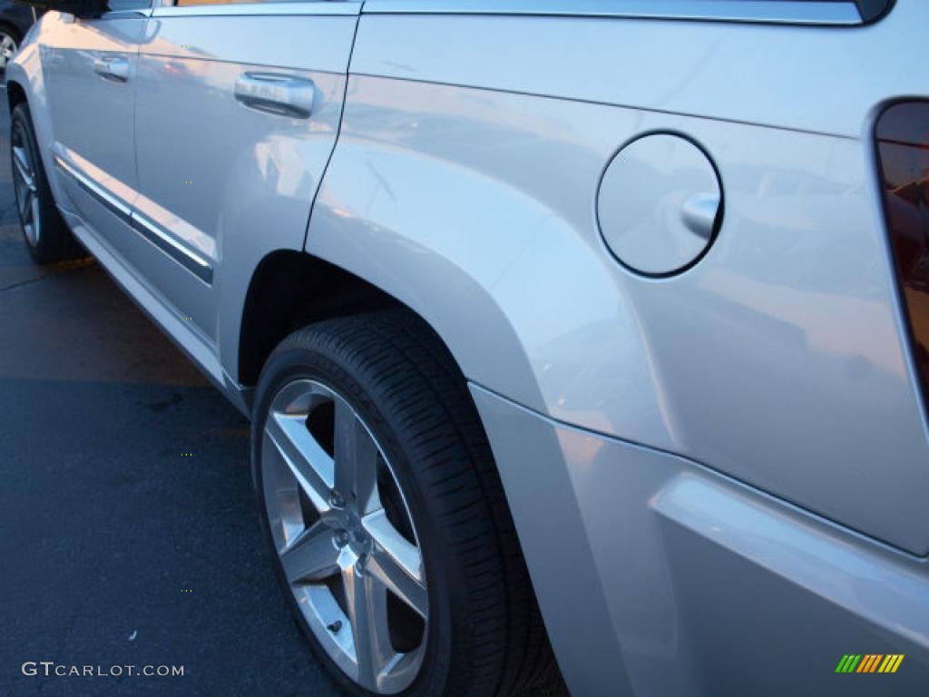 2008 Grand Cherokee SRT8 4x4 - Bright Silver Metallic / Dark Slate Gray photo #4