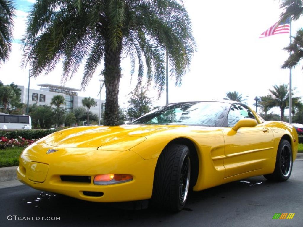 Millenium Yellow 2003 Chevrolet Corvette Coupe Exterior Photo #41215107
