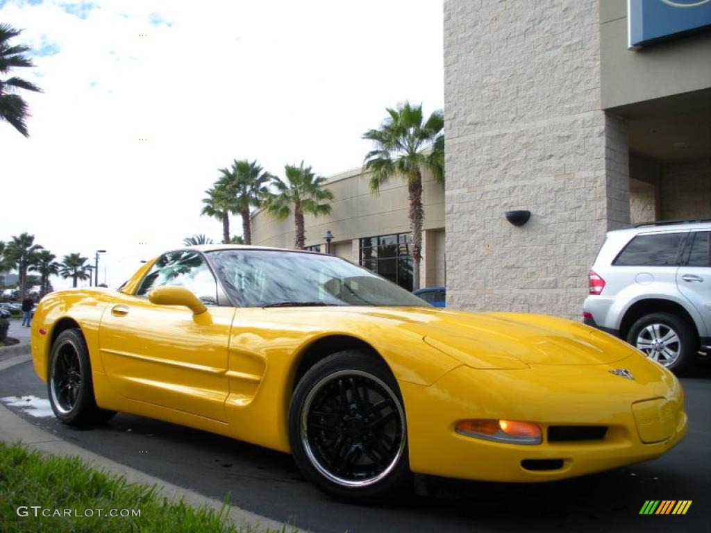 Millenium Yellow 2003 Chevrolet Corvette Coupe Exterior Photo #41215139