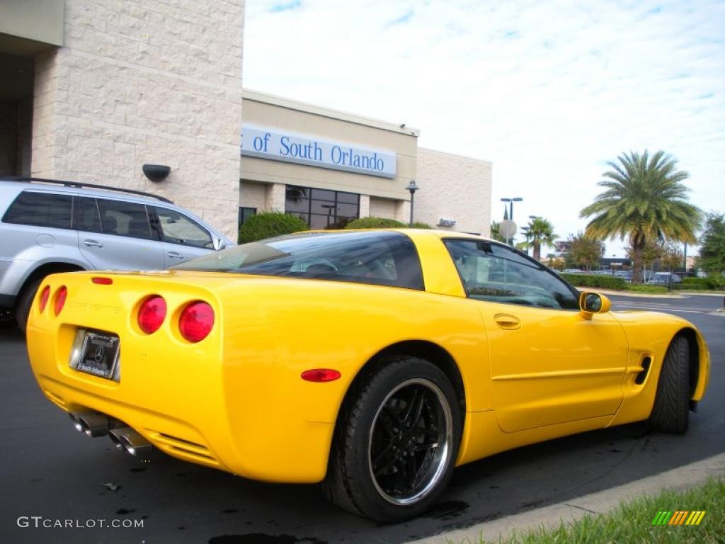 Millenium Yellow 2003 Chevrolet Corvette Coupe Exterior Photo #41215175