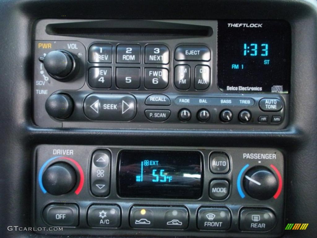 2003 Chevrolet Corvette Coupe Controls Photo #41215399