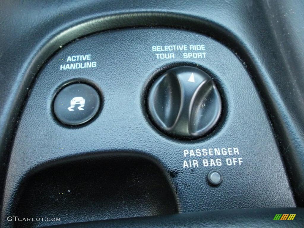 2003 Chevrolet Corvette Coupe Controls Photo #41215415
