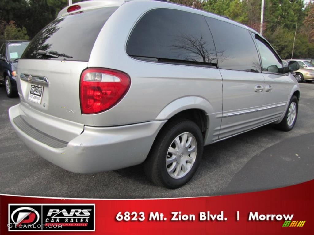 2003 Town & Country LXi - Bright Silver Metallic / Taupe photo #3