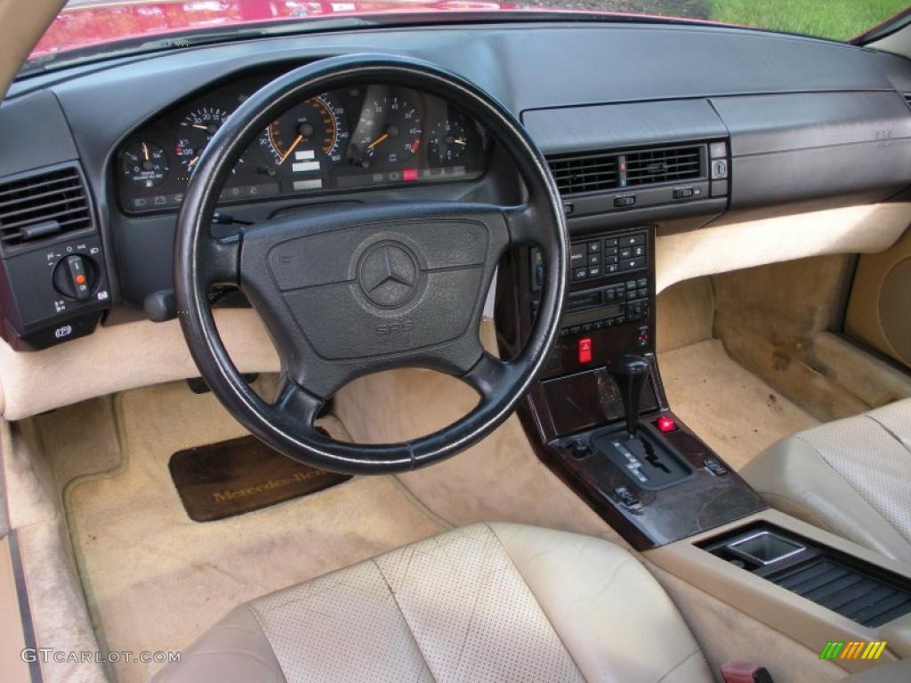 Beige Interior 1994 Mercedes-Benz SL 320 Roadster Photo #41216364