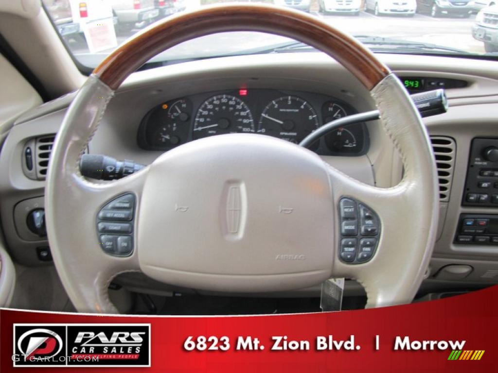 2001 Navigator  - Oxford White / Medium Parchment photo #14