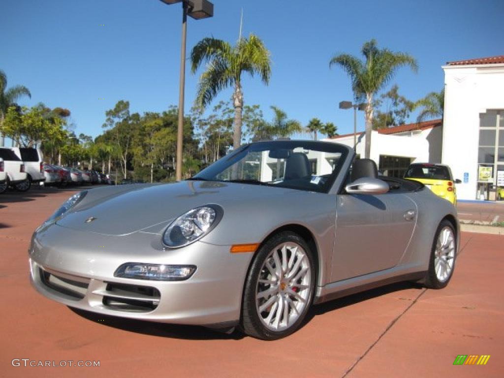 Arctic Silver Metallic Porsche 911