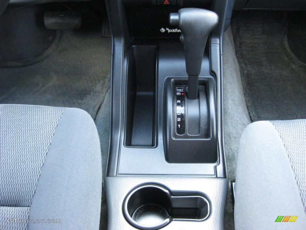 2002 Nissan Frontier XE Crew Cab Transmission Photos