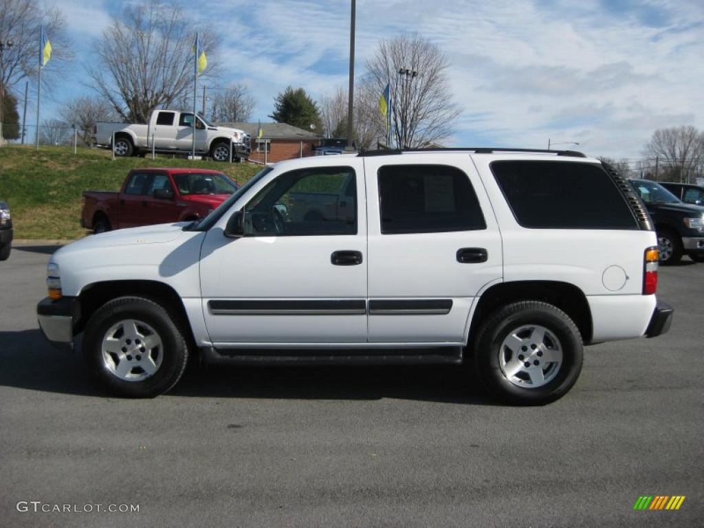 2004 Tahoe LS 4x4 - Summit White / Gray/Dark Charcoal photo #1