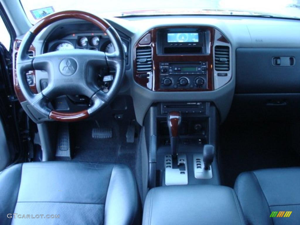2006 Montero Limited 4x4 - Midnight Black / Charcoal photo #11