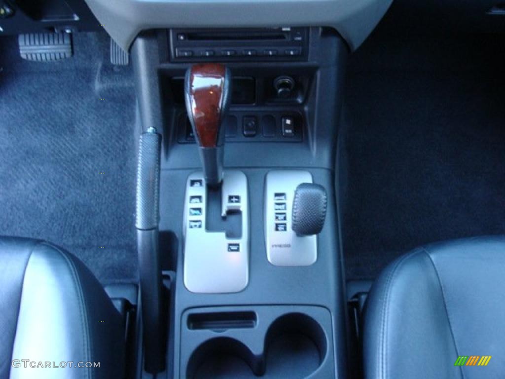 2006 Montero Limited 4x4 - Midnight Black / Charcoal photo #14