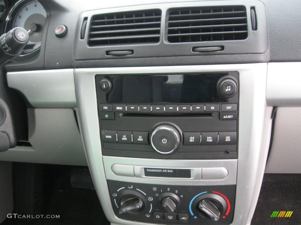 2010 Chevrolet Cobalt LT Coupe Controls Photo #41229175