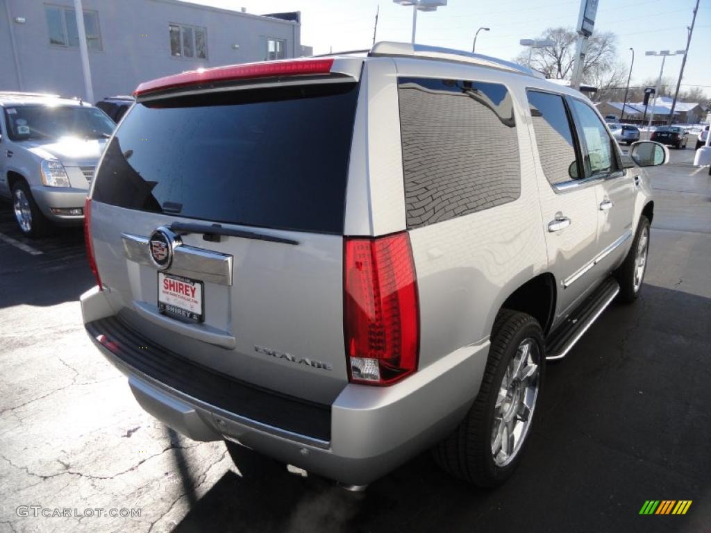 2011 Escalade Luxury AWD - Silver Lining Metallic / Ebony/Ebony photo #3