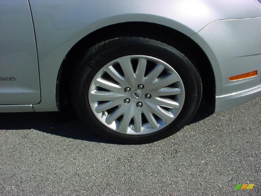 2010 Fusion Hybrid - Brilliant Silver Metallic / Charcoal Black photo #3