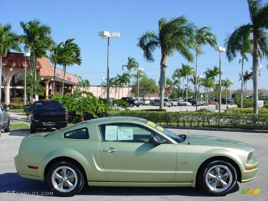 2006 Mustang GT Premium Coupe - Legend Lime Metallic / Light Parchment photo #5
