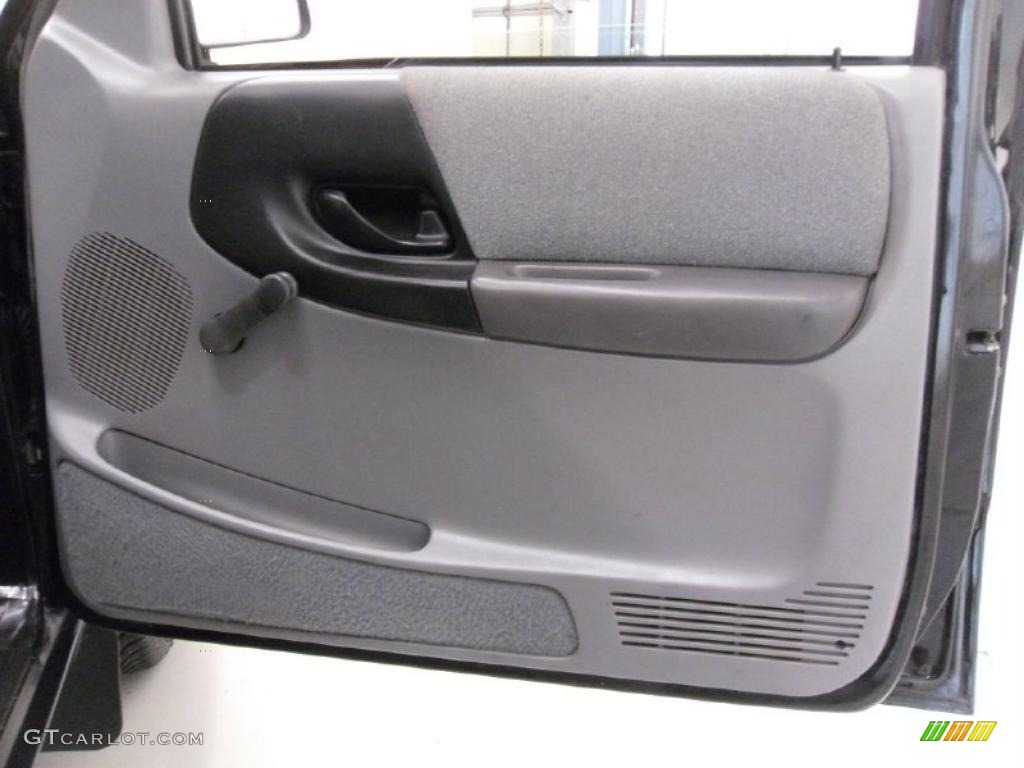 1994 Ford Ranger XL Regular Cab Grey Door Panel Photo #41235531