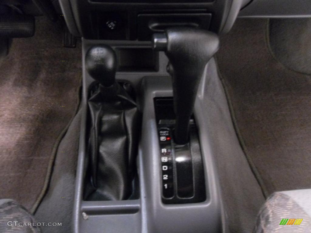 2000 Nissan Xterra SE V6 4x4 Transmission Photos