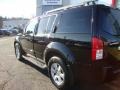 Super Black - Pathfinder SE 4x4 Photo No. 9