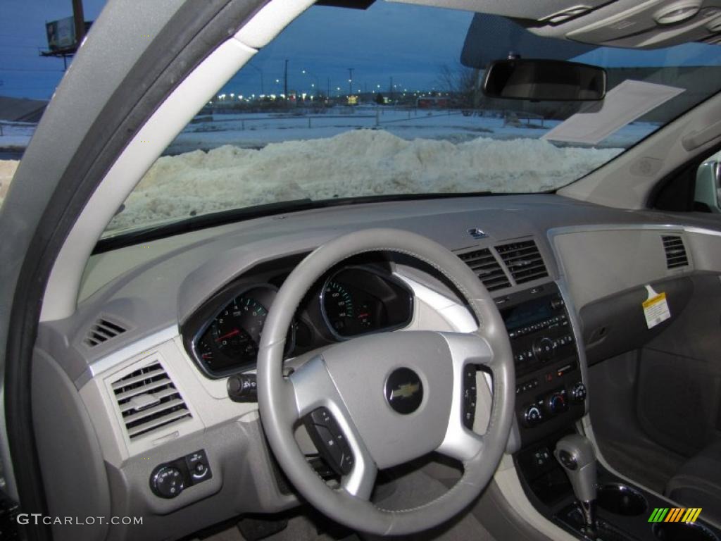 2010 Chevrolet Traverse LT AWD Ebony Dashboard Photo #41242080