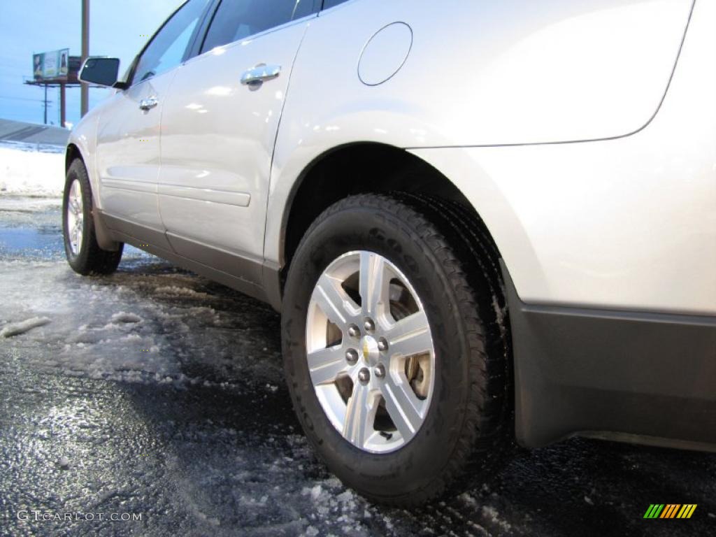 2010 Chevrolet Traverse LT AWD Wheel Photo #41242196