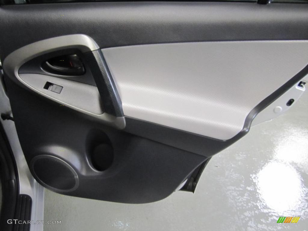 2010 Toyota RAV4 Limited 4WD Ash Gray Door Panel Photo #41246089